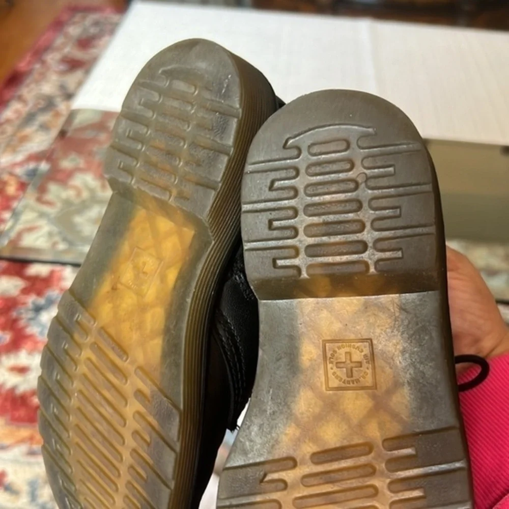 CHILDREN Dr. Martens boots SIZE 1
